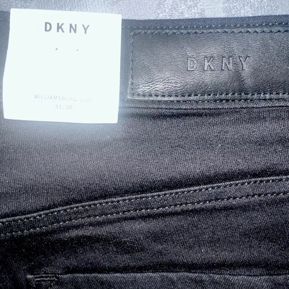 NWT DKNY Williamsburg Slim Jeans 31x30 - Picture 3 of 5